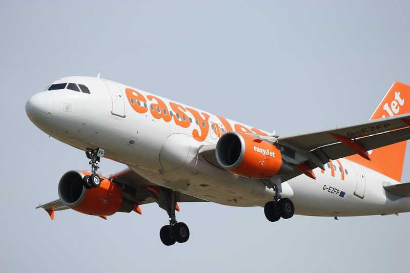 Billigfluglinie EasyJet lässt Passagiere verarmen