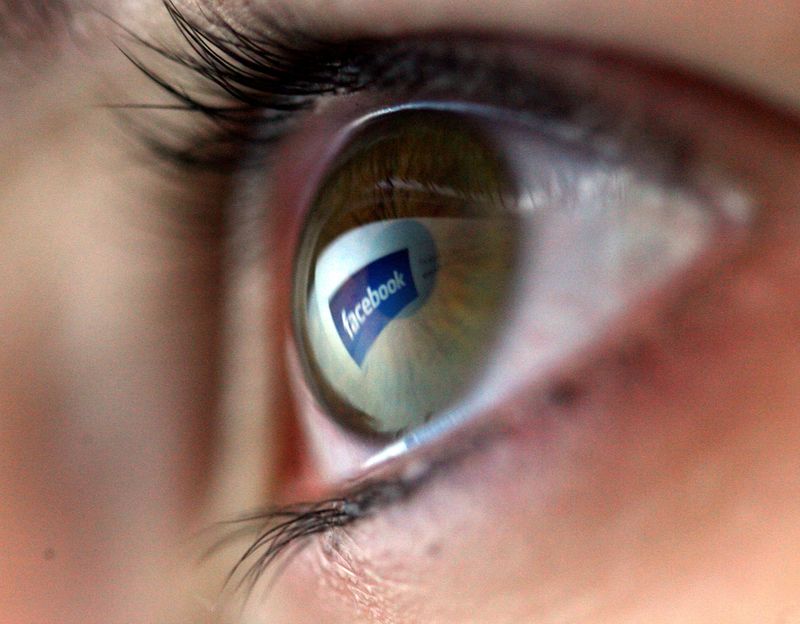 Schreibt Facebook demnächst deine Statusmeldungen?