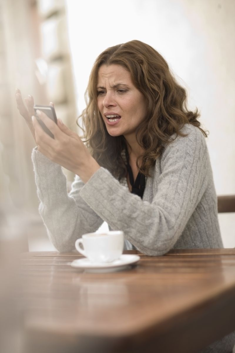9 WhatsApp Nachrichten, die alle Frauen falsch verstehen