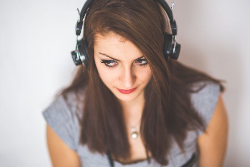 9 wertvolle Tipps, wie du Körpersprache deutest!