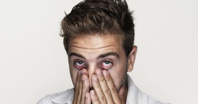 9 lächerliche Dinge, die Männer unattraktiv an Frauen finden