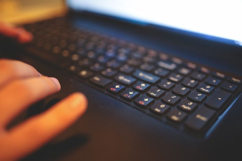 Er wollte eigentlich nur seinen Laptop reparieren!