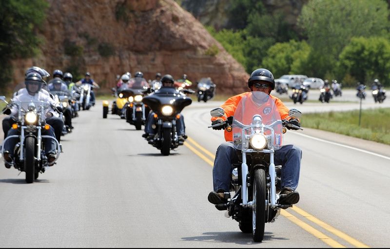 Ein fünfjähriges Mädchen wurde geschlagen - doch dann kam diese Motorradgang