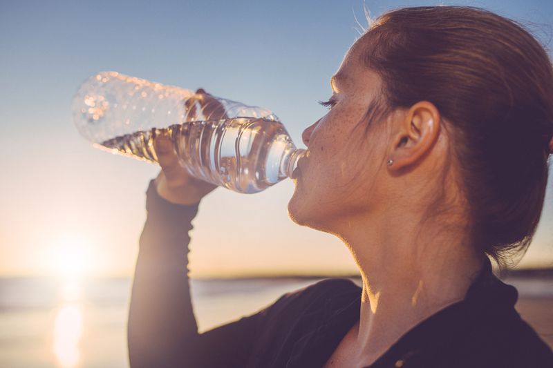 Was passiert wenn du jegliche Getränke am Tag durch Wasser ersetzt?